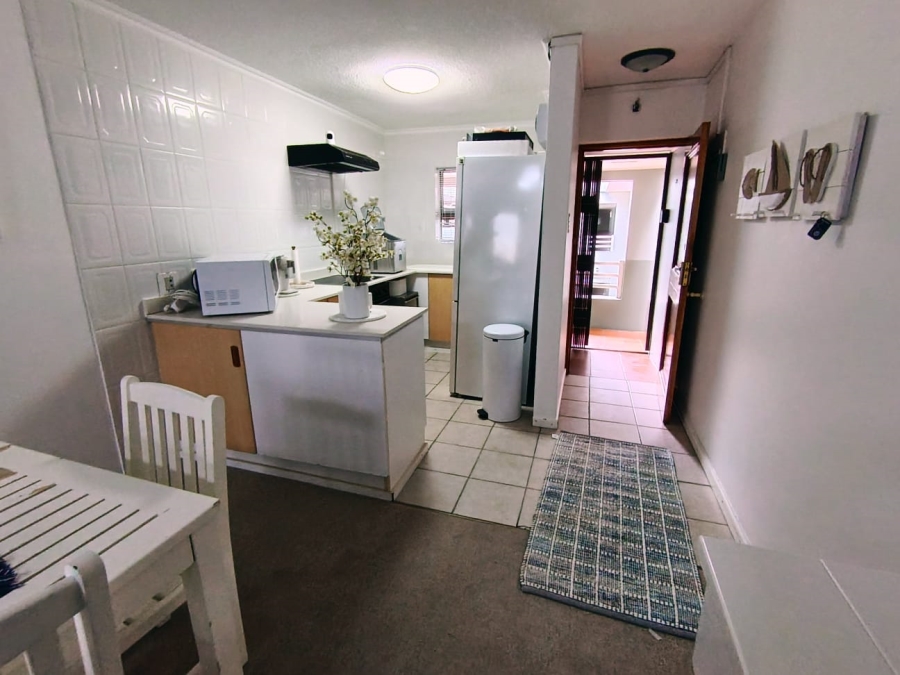 2 Bedroom Property for Sale in Hartenbos Central Western Cape